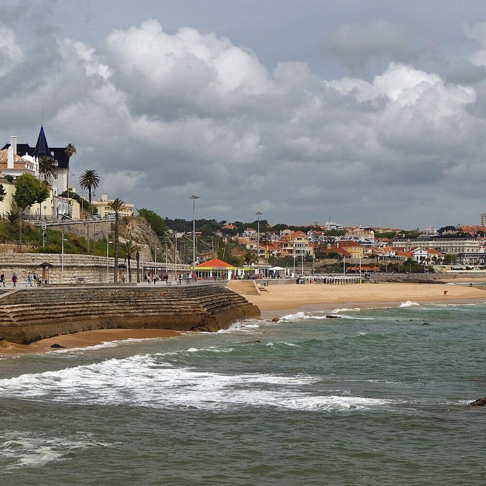 Local detail connected to Portuguese Articles