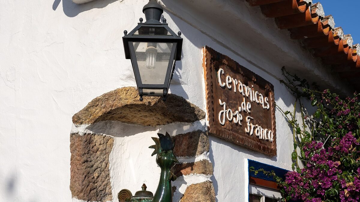 Four Points Sesimbra travel scene in Portugal